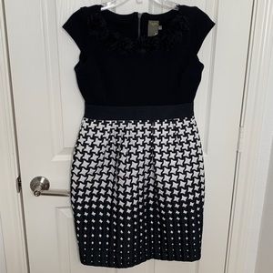 Taylor Black and White Printed Sheath Dress 6